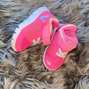Toddler Girls Pink Nike Sneaker - Sz 4c